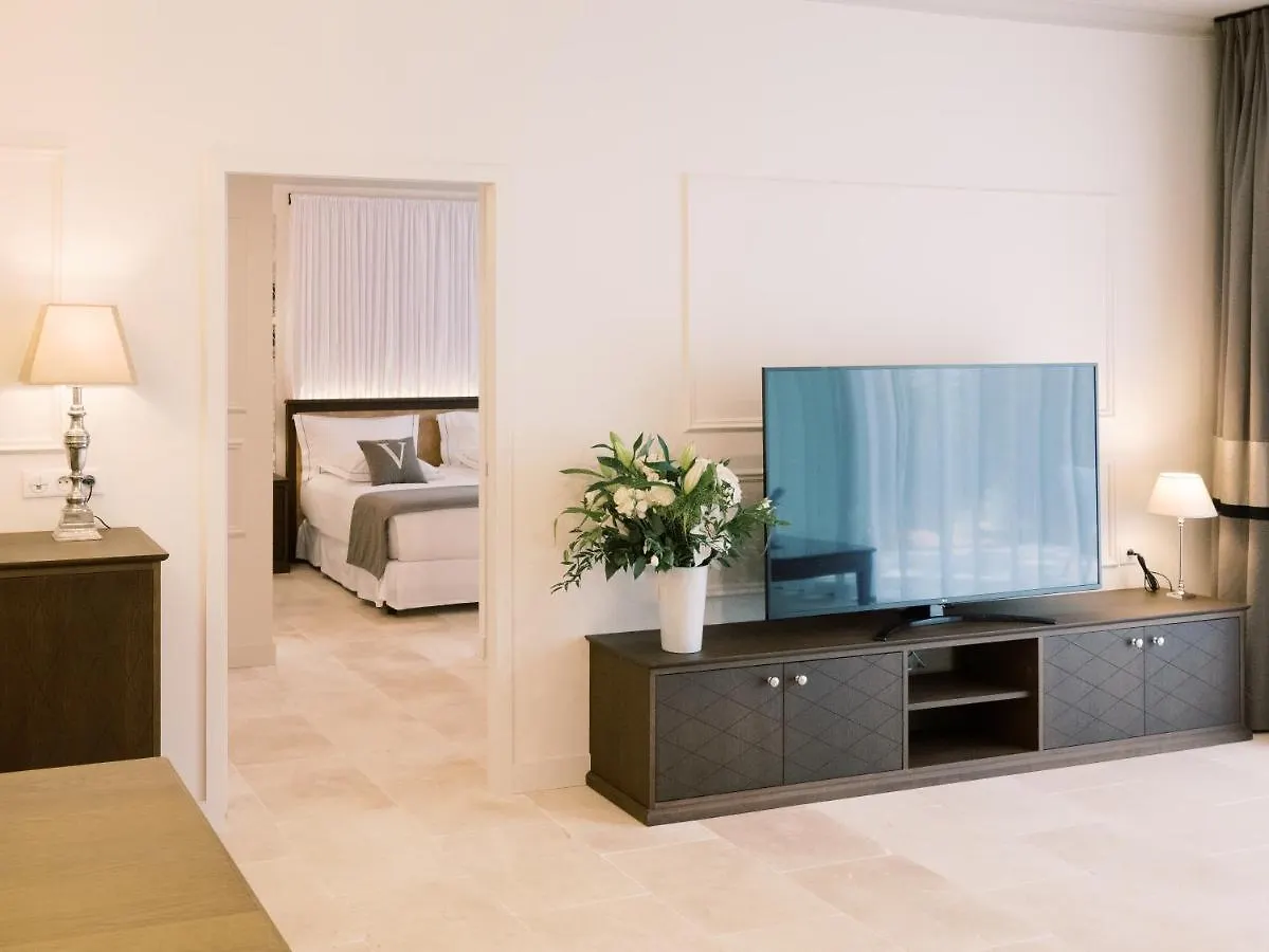 Le Vallon De Valrugues Hotel Spa & Villas Saint-Remy-de-Provence 5*,
