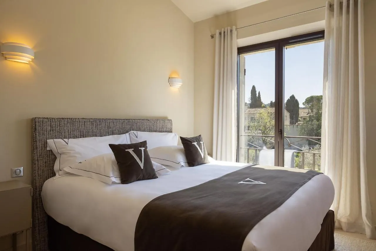 Le Vallon De Valrugues Hotel Spa & Villas Saint-Rémy-de-Provence 5*,