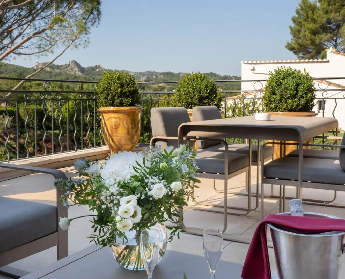 *****  Le Vallon De Valrugues Hotel Spa & Villas Saint-Remy-de-Provence France