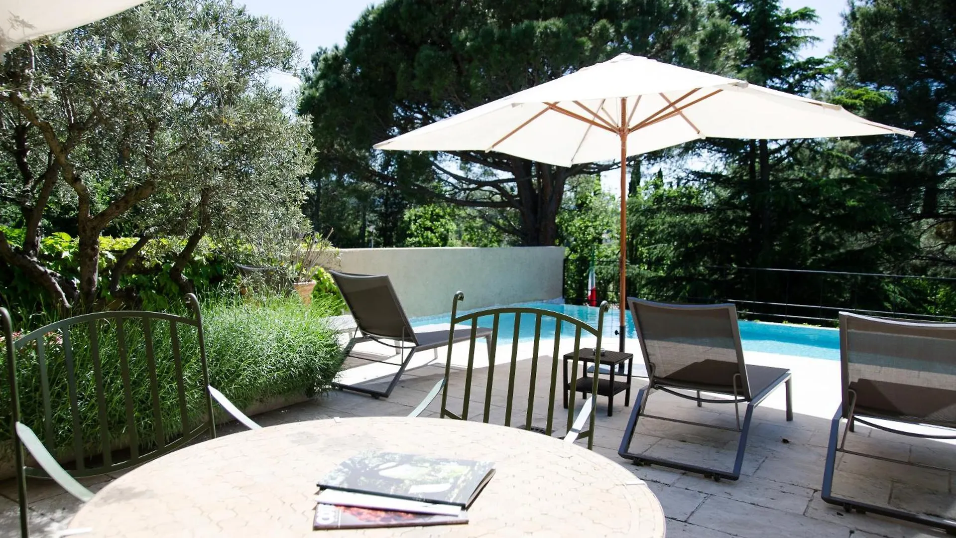 Le Vallon De Valrugues Hotel Spa & Villas Saint-Rémy-de-Provence